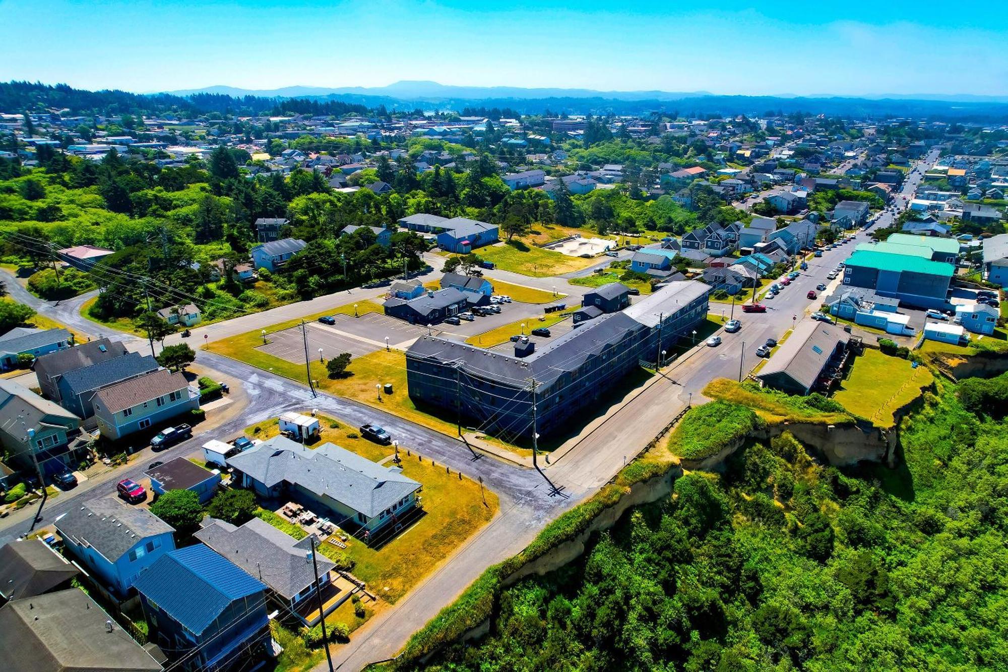 Oyo Waves Hotel Newport Or - Nye Beach Εξωτερικό φωτογραφία